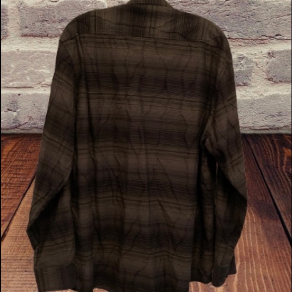 HAUPT Germany LS shirt size 16 1/2 (L) x 34-35
Excellent Pre-owned Condition - Picture 3 of 6